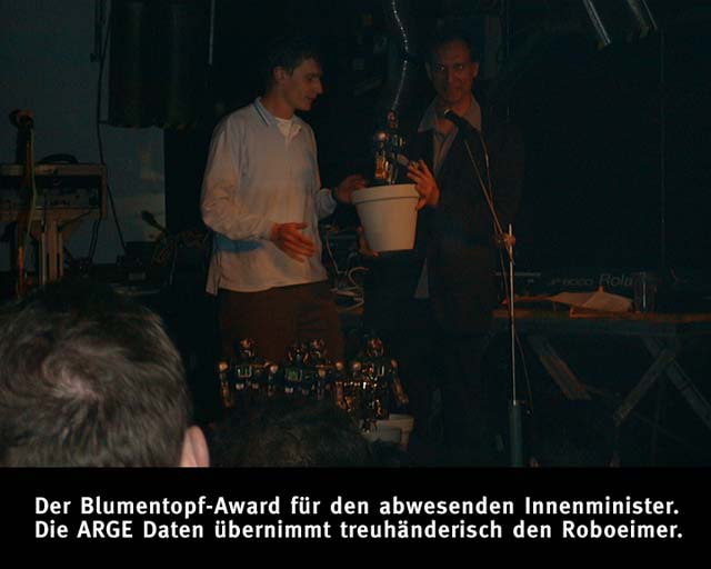 Blumentopf-Award fuer Schloegl
